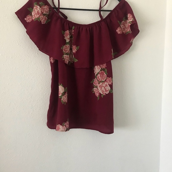Off Shoulder Burgundy Floral Top Pretty! - Picture 3 of 4